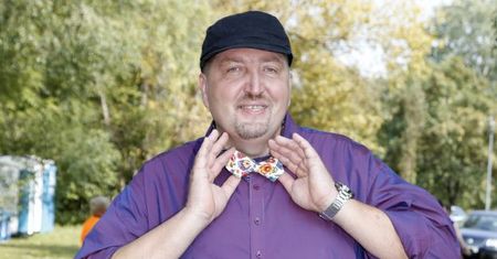 Kraśko chwali się w "Rewii": "Mamy i babcie chcą mi zareklamować swoje córki i wnuczki"