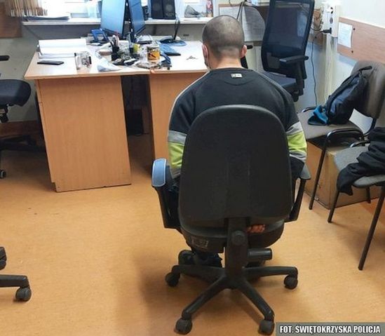 Policyjny pościg za włamywaczami. Odpowiedzą za włamanie i uszkodzenie mienia
