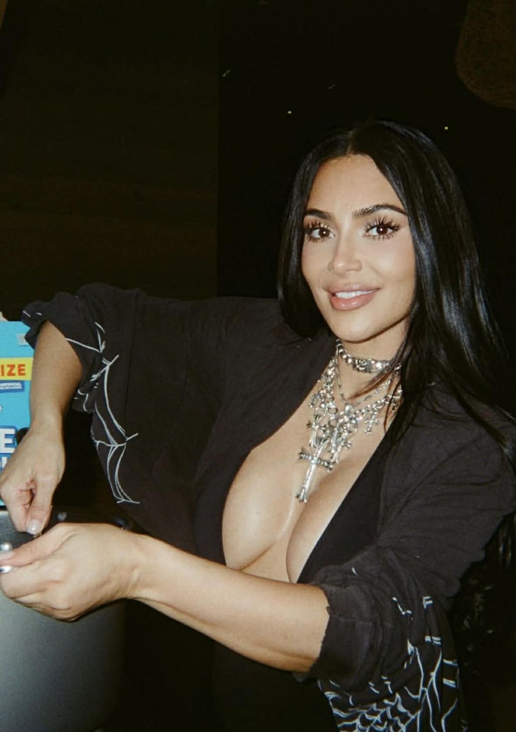 Kim Kardashian relacjonuje, jak bawiła się na Coachelli