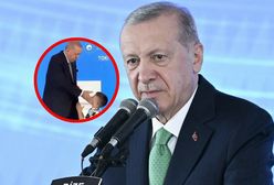 Dziecko nie pocałowało ręki Erdogana. Spoliczkował je