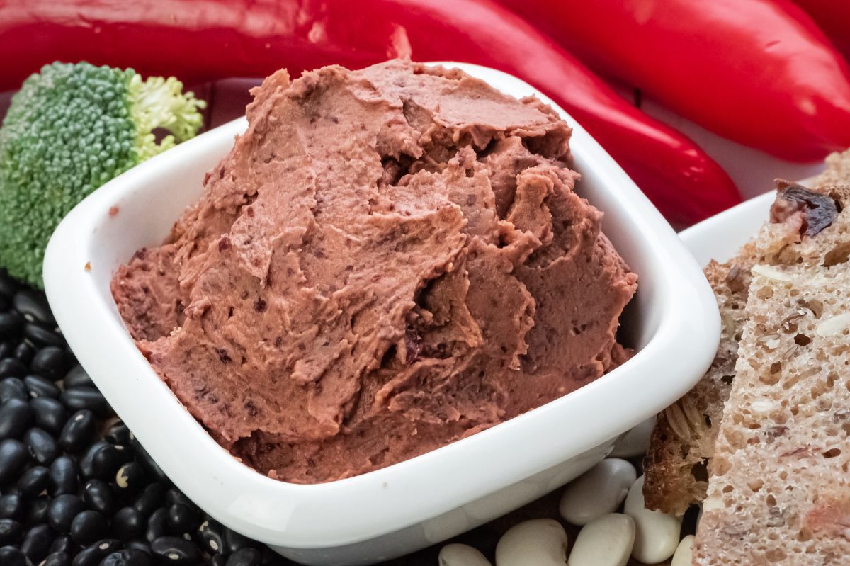 Spice up your breakfast: Homemade red bean spread that's taking sandwiches by storm