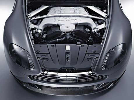 Aston Martin V12 Vantage