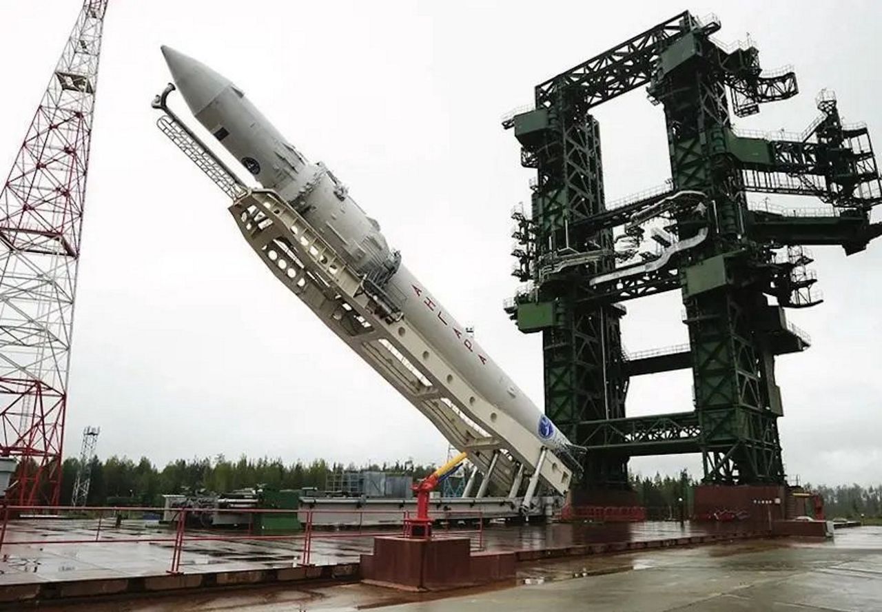 Katastrofa rosyjskiego satelity wojskowego Kosmos-2560. Przetrwał tylko dwa miesiące