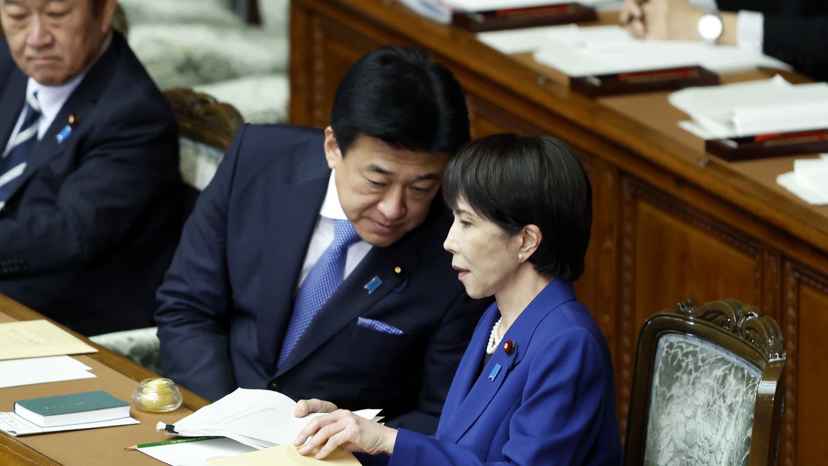  Minoru Kihara, Sanae Takaichi 