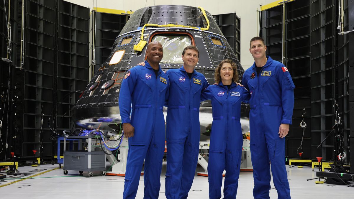 Victor Glover, Reid Wiseman, Christina Koch i Jeremy Hansen