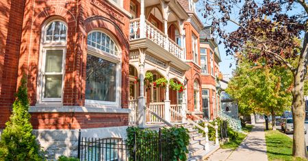 Kanada zakazuje cudzoziemcom kupowania domów i wprowadza daninę od pustostanów