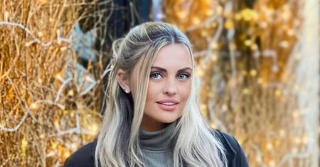Celebrytka ŻĄDA od bliskich pieniędzy za świąteczną kolację: "O 22:00 wyrzucam wszystkich i odsyłam do domu"