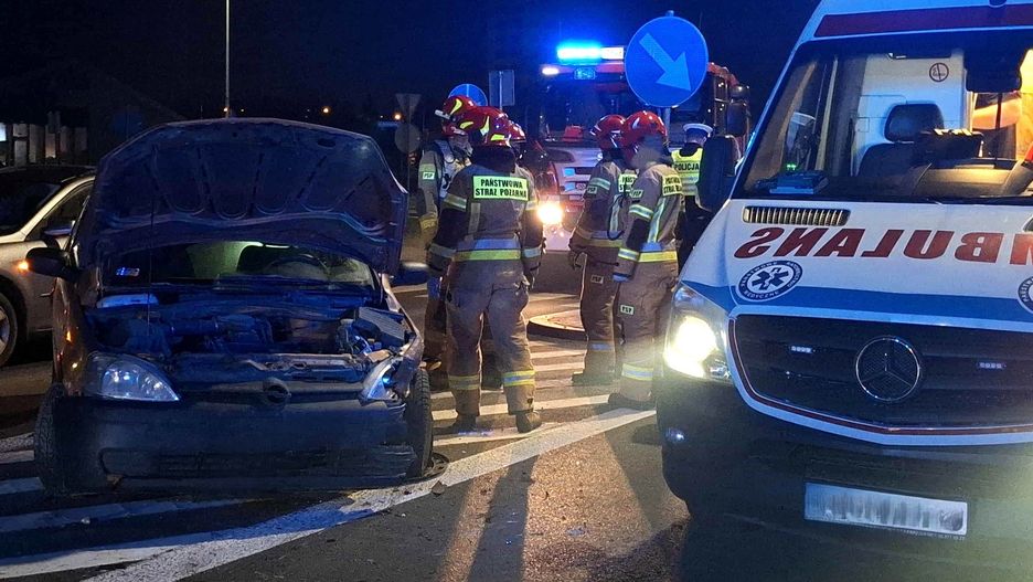 W Oświęcimiu, na Rondzie Armii Krajowej, zderzyły się dwa samochody