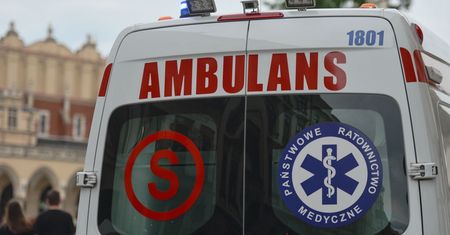 Karetka wiozła zakażonego. Doszło do tragedii