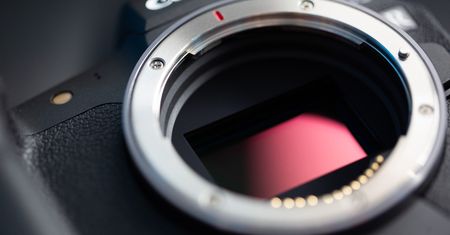 Czy Canon pokaże EOS-a R w wersji z matrycą APS-C?
