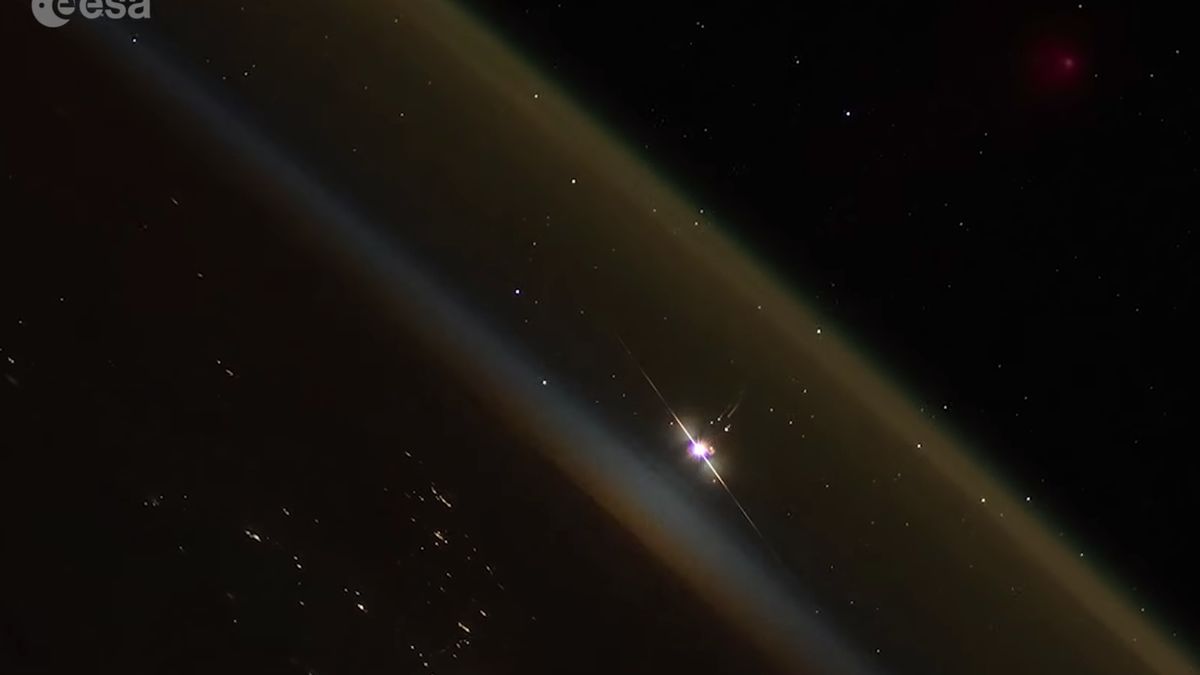 Start rakiety kosmicznej widziany z nietypowej perspektywy 1