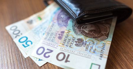Ta opłata jest obowiązkowa. Czas do 25 maja. Mogą zająć część pensji