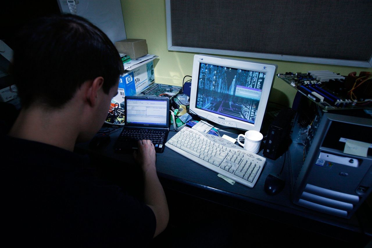 Bydgoszcz: Na urzędy spada fala ataków komputerowych. Liczby idą w tysiące