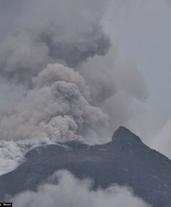 Ludzie uciekali z Flores w popłochu. Lewotobi Laki-laki wybuchł 40 razy