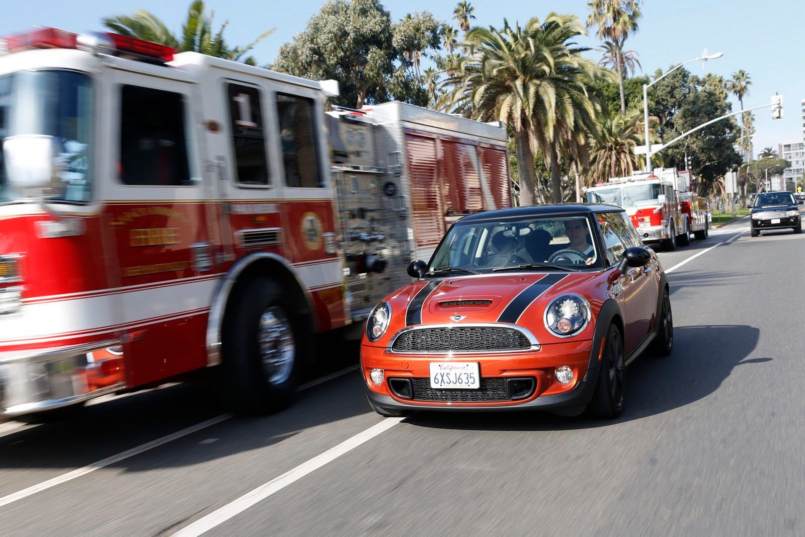 Galeria Mini jako celebracja sprzedaży półmilionowego egzemplarza w USA 130