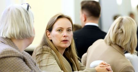Dyrektywa budynkowa. Minister Pełczyńska-Nałęcz: jesteśmy za opóźnieniem