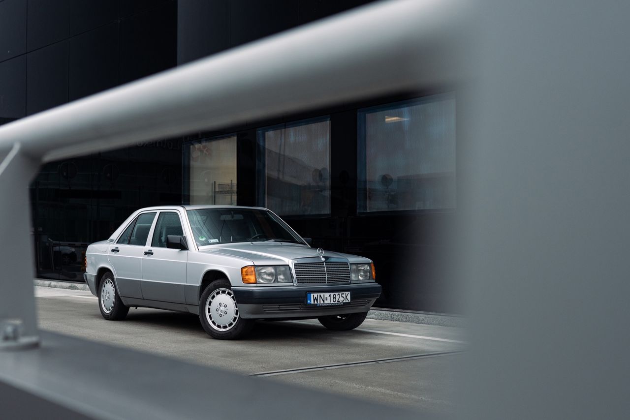 Test: Mercedes-Benz 190 E 2.3 (W201) - dojrzałe dziecko z dobrego domu kończy 40 lat