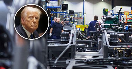 "Spadek sprzedaży". Tego Trump nie przewidział? Eksperci ostrzegają