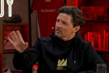 Tomasz Smokowski sprzedał swoje udziały w Kanale Sportowym. 