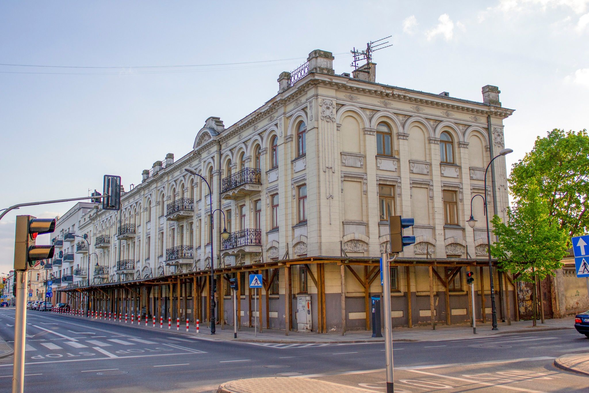 Zabytkowa kamienica zmieniła właściciela