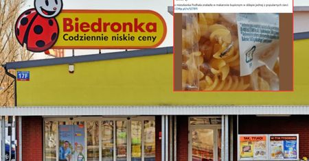 Larwy w makaronie z Biedronki? Sieć reaguje na skargę klientki