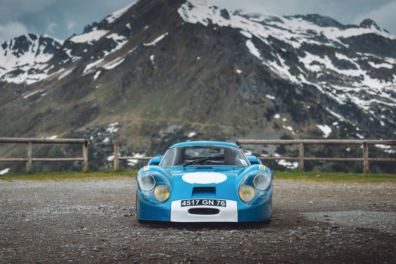 Alpine A220