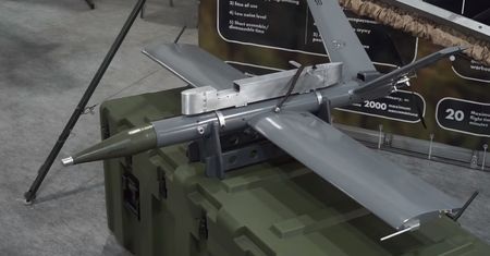 RPG-7 ze skrzydłami. UJ-32 Łastiwka to latający granatnik przeciwpancerny