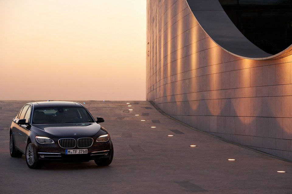 BMW serii 7 na rok 2013 - megagaleria niemieckiego okrętu flagowego 167