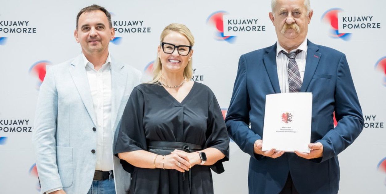 Lubraniec: Miasto inwestuje w sport. Szkolny kompleks zyska nowe ogrodzenie, oświetlenie..