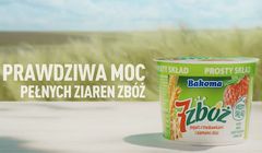 „Prawdziwa moc pełnych ziaren zbóż” w reklamach Bakomy 7 Zbóż (wideo)