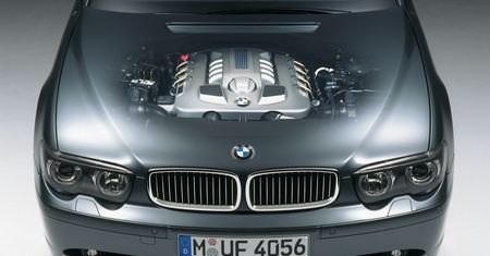 Diesel V8 może okazać się wtopą. Nie ma tanich i niezawodnych