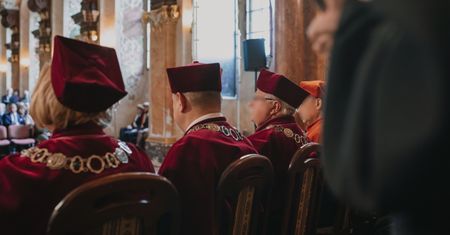 Skandal na uniwersytecie. Kto napisał raport za milion złotych?
