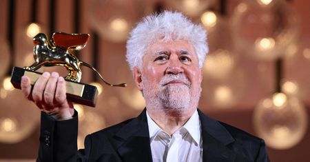 Pedro Almodovar ze Złotym Lwem w Wenecji. Znany ksiądz publikuje krytykę decyzji jury