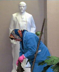 Dwa miesiące bez Lenina