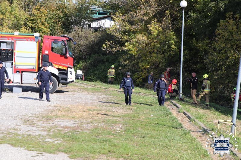 Opatowscy policjanci sprawdzili procedury podczas ćwiczeń kompleksowych „Silos 2026”
