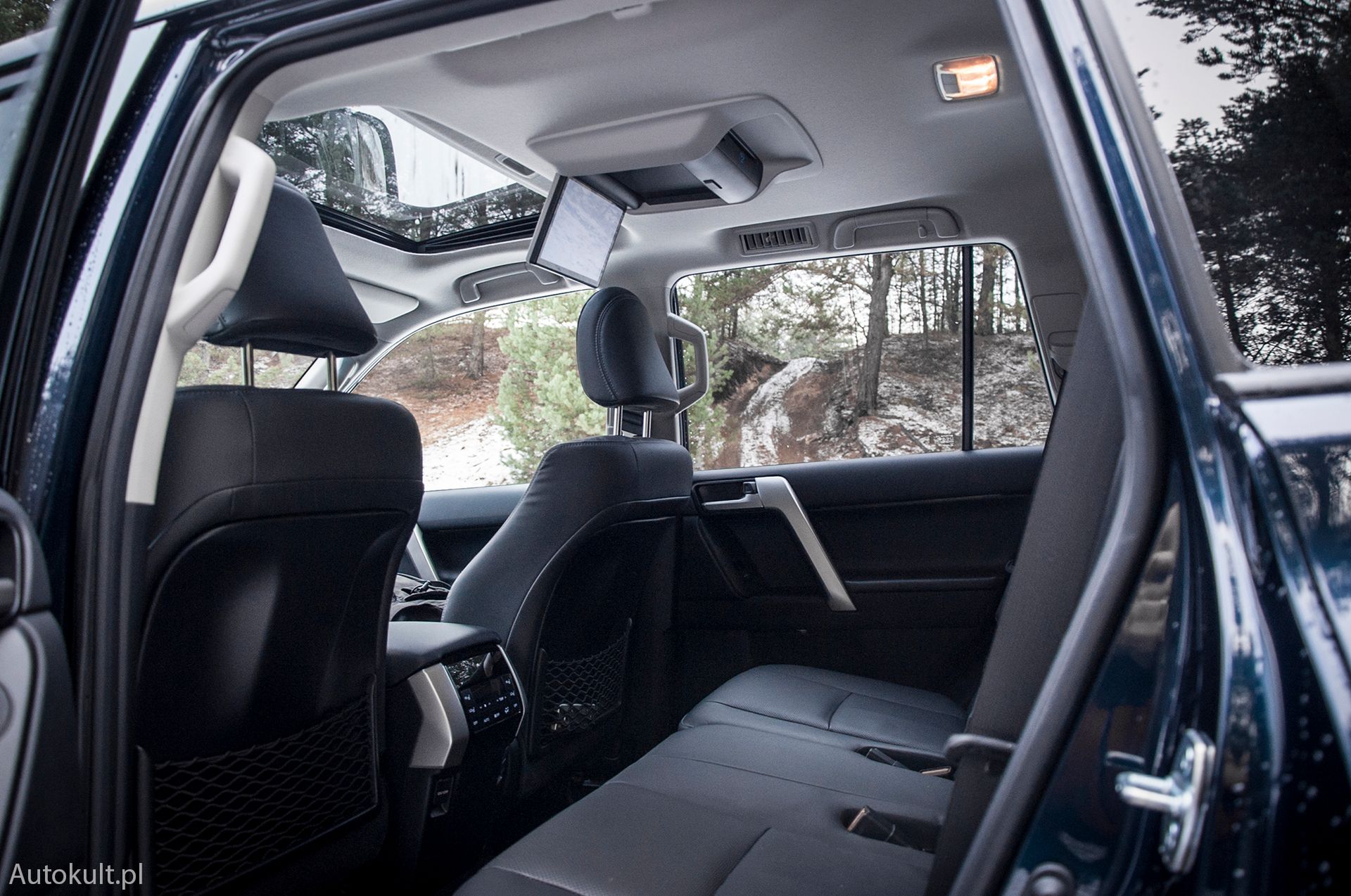 Toyota Land Cruiser (2021) (fot. Mateusz Żuchowski)