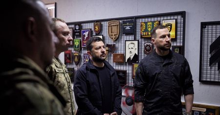 Niespodziewana wizyta Zełenskiego. Pokazał nagranie z frontu