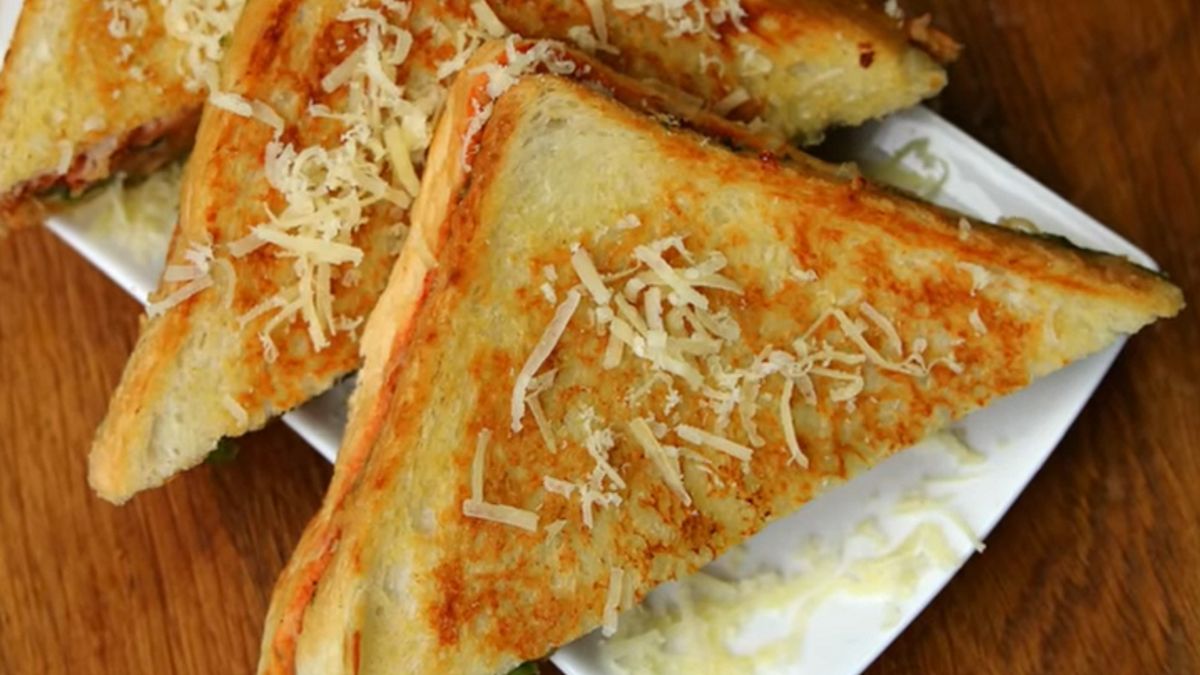 kanapka z pastą ziemniaczaną