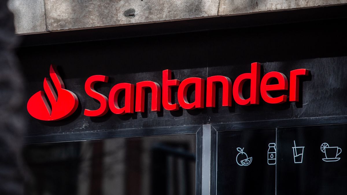 A sign above the entrance to a Banco Santander SA bank branch in Barcelona, Spain, on Monday, Jan. 31, 2022. Santander reports full year earnings on February 2. Photographer: Angel Garcia/Bloomberg via Getty Images