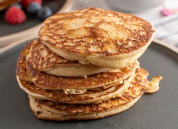 Dolewam do ciasta na placuszki. Są zdrowsze, puszyste, a dzieci ustawiają się w kolejce po dokładkę