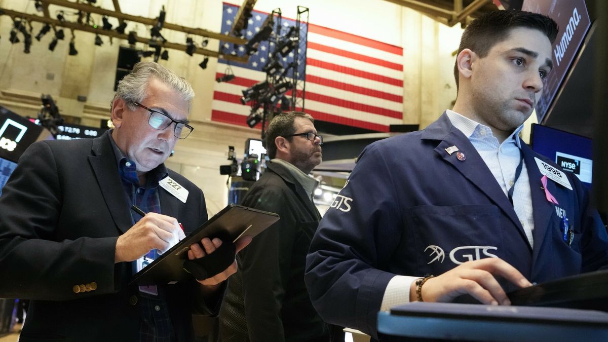 Temporary
Traders work on the floor at the New York Stock Exchange in New York, Wednesday, May 3, 2023.  Stocks are drifting ahead of what Wall Street hopes will be the last hike to interest rates for a long time.  (AP Photo/Seth Wenig)
Seth Wenig