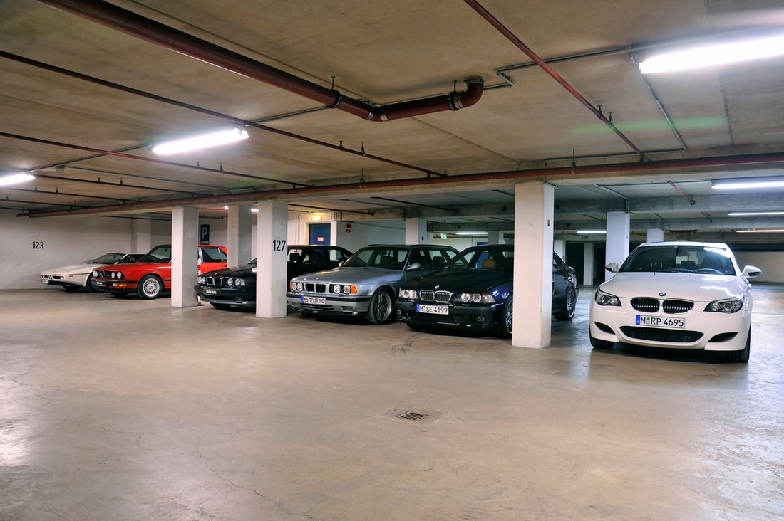 BMW M Garage