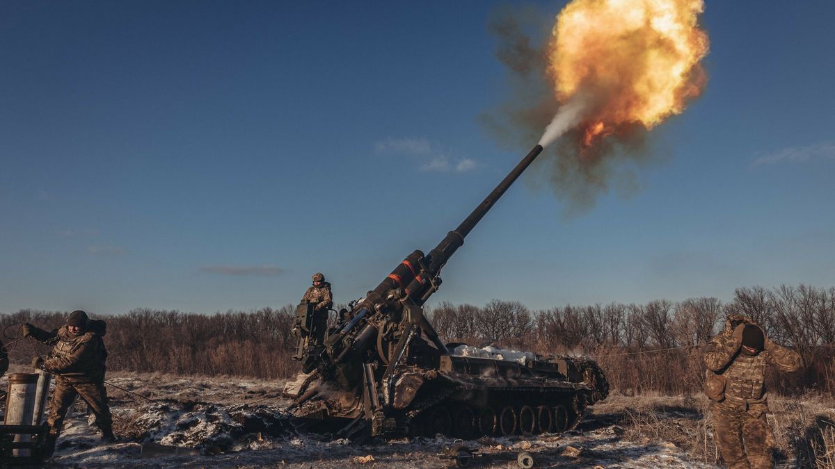 Wojna na Ukrainie - sytuacja w Doniecku
DONETSK, UKRAINE - JANUARY 07: Ukrainian soldiers work with "pion" artillery in the northern direction of the Donbass frontline as Russia-Ukraine war continues in Donetsk, Ukraine on January 7, 2023. Diego Herrera Carcedo / Anadolu Agency/ABACAPRESS.COM
AA/ABACA