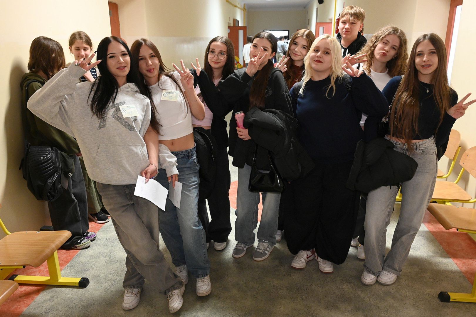 Dzień Otwarty w VII Liceum Ogólnokształcącym imienia Józefa Piłsudskiego i Technikum numer 8 w Kielcach. Już od godziny 9 rano szkolne korytarze zapełniły się młodzieżą pragnącą poznać ofertę zarówno liceum jak i technikum.