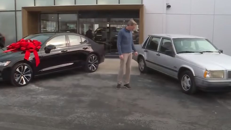 Jim dostał w prezencie nowe auto na 2 lata