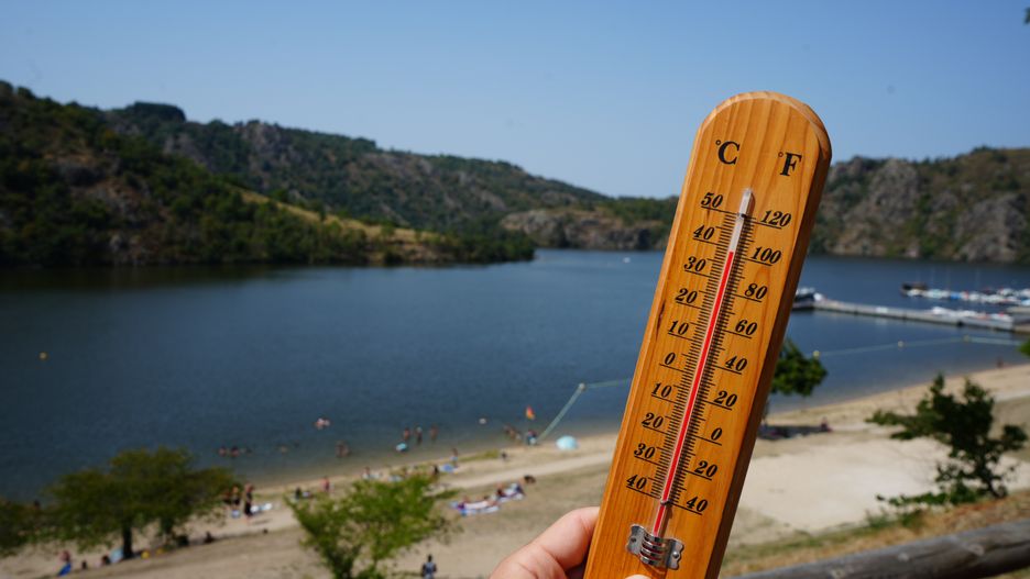 SAINT-ETIENNE, FRANCE - AUGUST 12: A thermometer is seen as extreme heatwave, with temperatures soaring well above 38°C (101°F) and peaking around 39°C (103°F) in the late afternoon confirming a red alert for extreme heat issued by Meteo-France for the Rhone region in Saint-Etienne, France on August 12, 2025. This marks one of the rare occasions in the past two decades that France has activated a red heat alert. (Photo by Mathieu Prudhomme/Anadolu via Getty Images)
