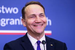 Sikorski kpi z konfliktu w PiS. Wspomniał o Ziobrze