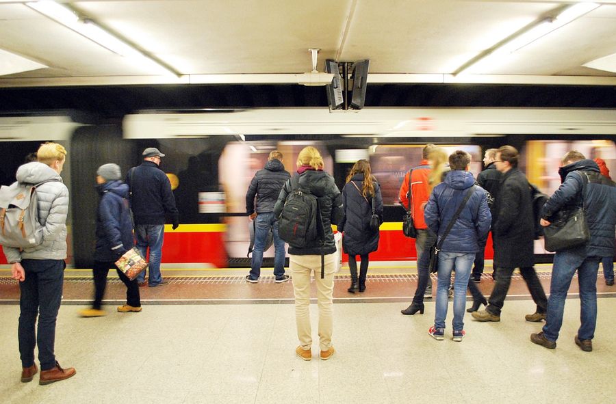 Metro w Warszawie jest obrzydliwe?