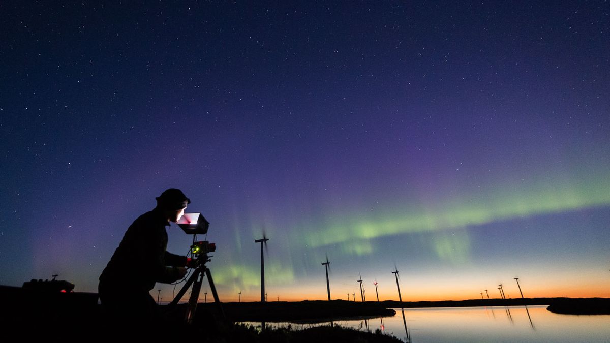 Zorza polarna sfilmowana najnowszą kamerą Canona, która oferuje wyjątkowo wysokie czułości ISO 1