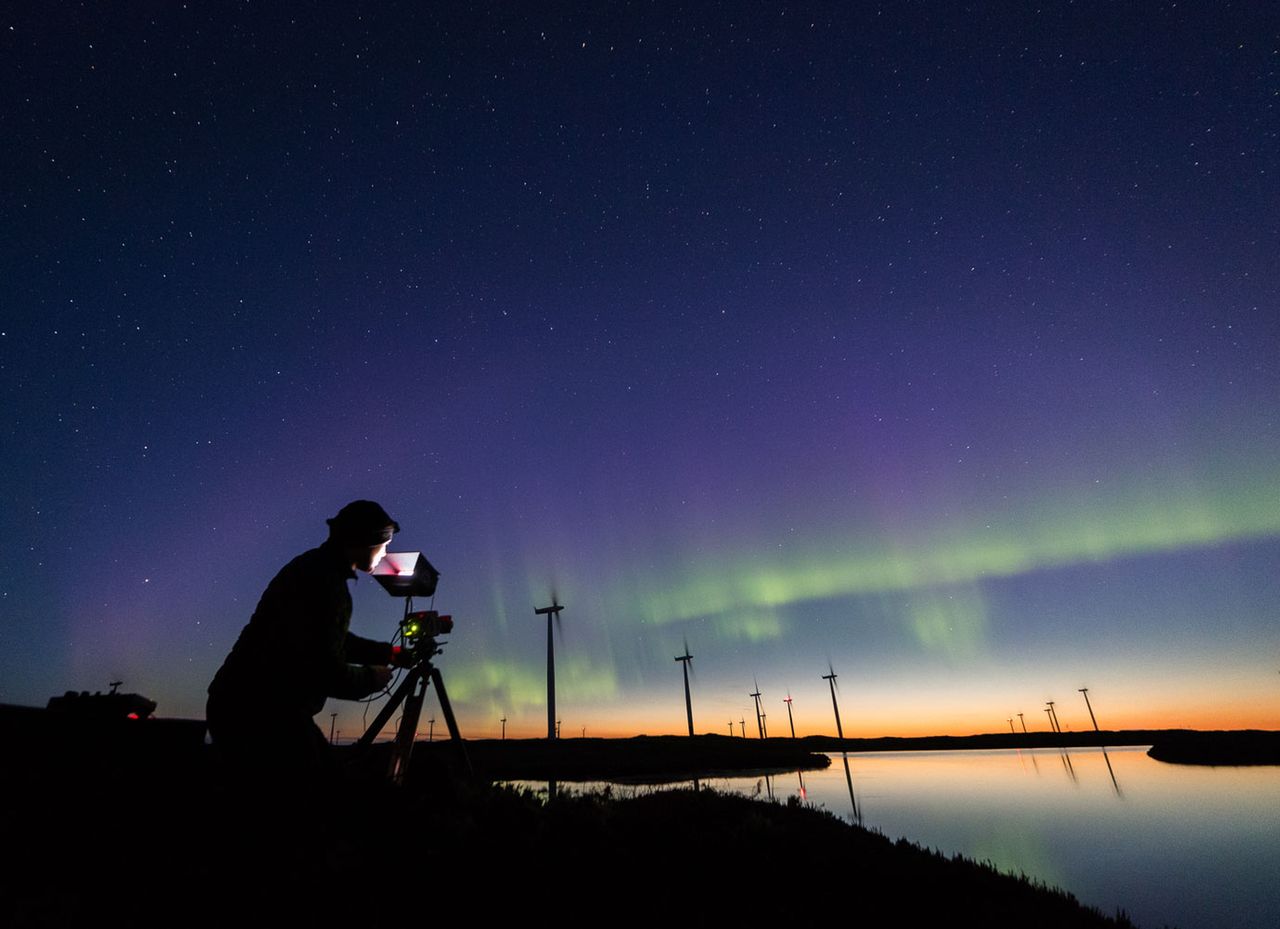 Zorza polarna sfilmowana najnowszą kamerą Canona, która oferuje wyjątkowo wysokie czułości ISO